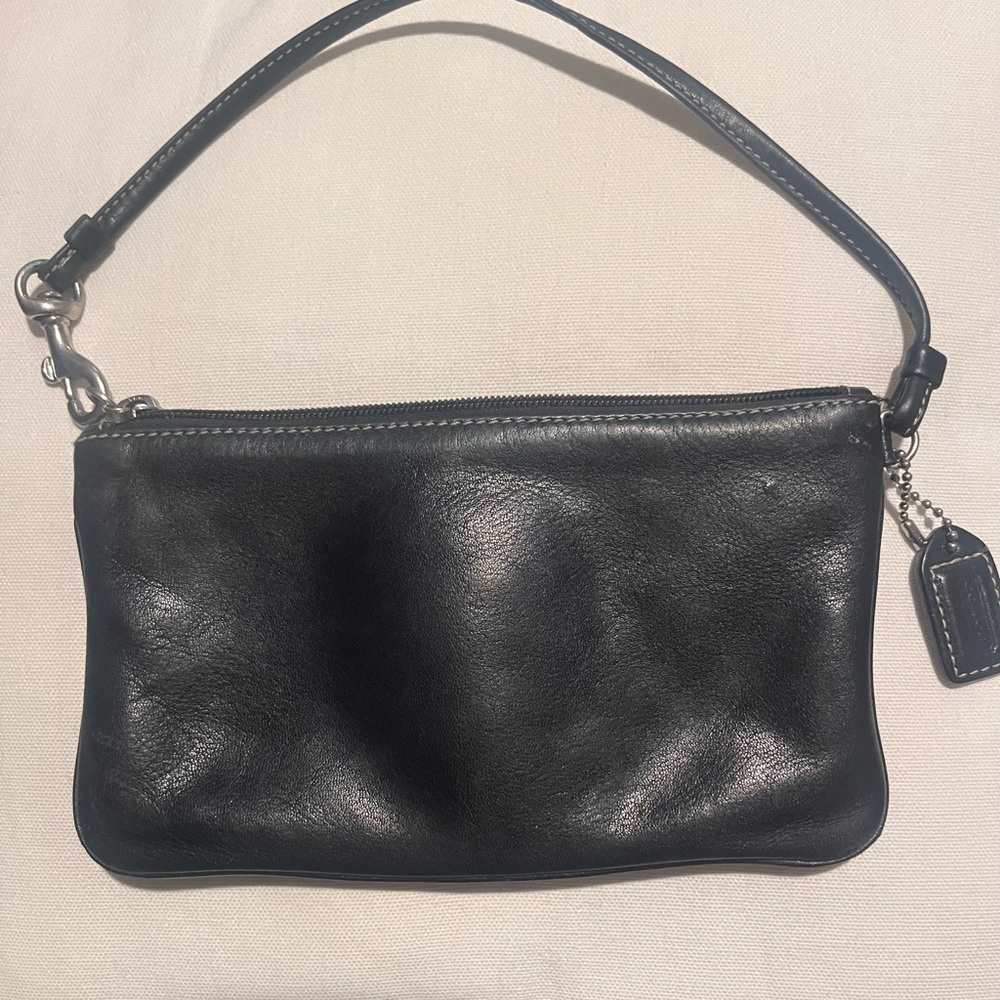 Y2K VTG. Coach Black Leather Bleeker wristlet. - Picture 2 of 8